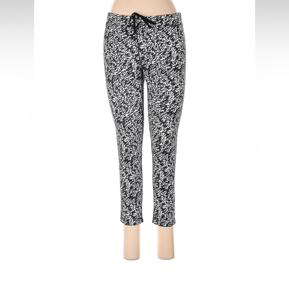 Nike Dri Fit Pronto Essential Crop Running Leggings Black White